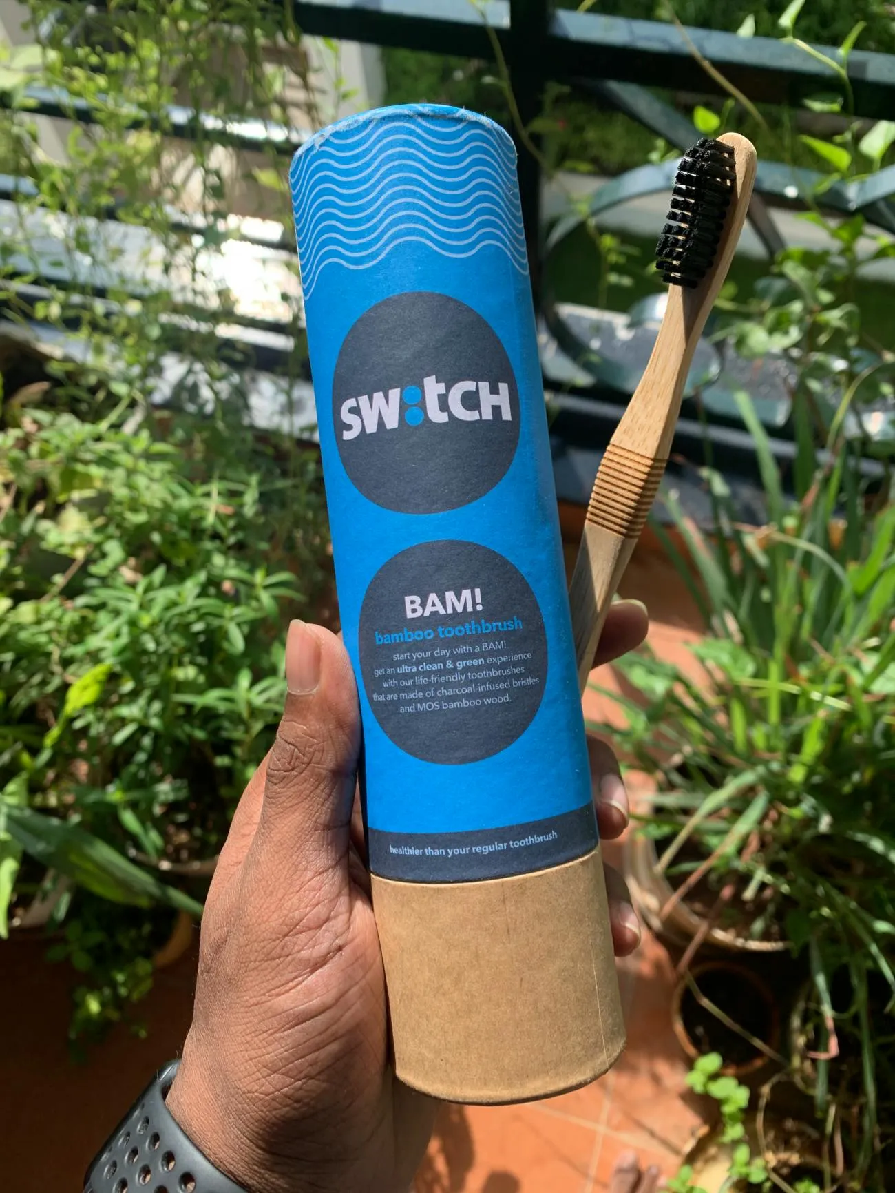 Image of Switchfix's bamboo toothbrush and paper packaging